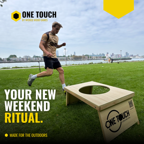 OneTouch Voetbalspel - Inclusief 2 boards / Premium Voetbal / Draagtas Outdoor games Wicked Wood Games