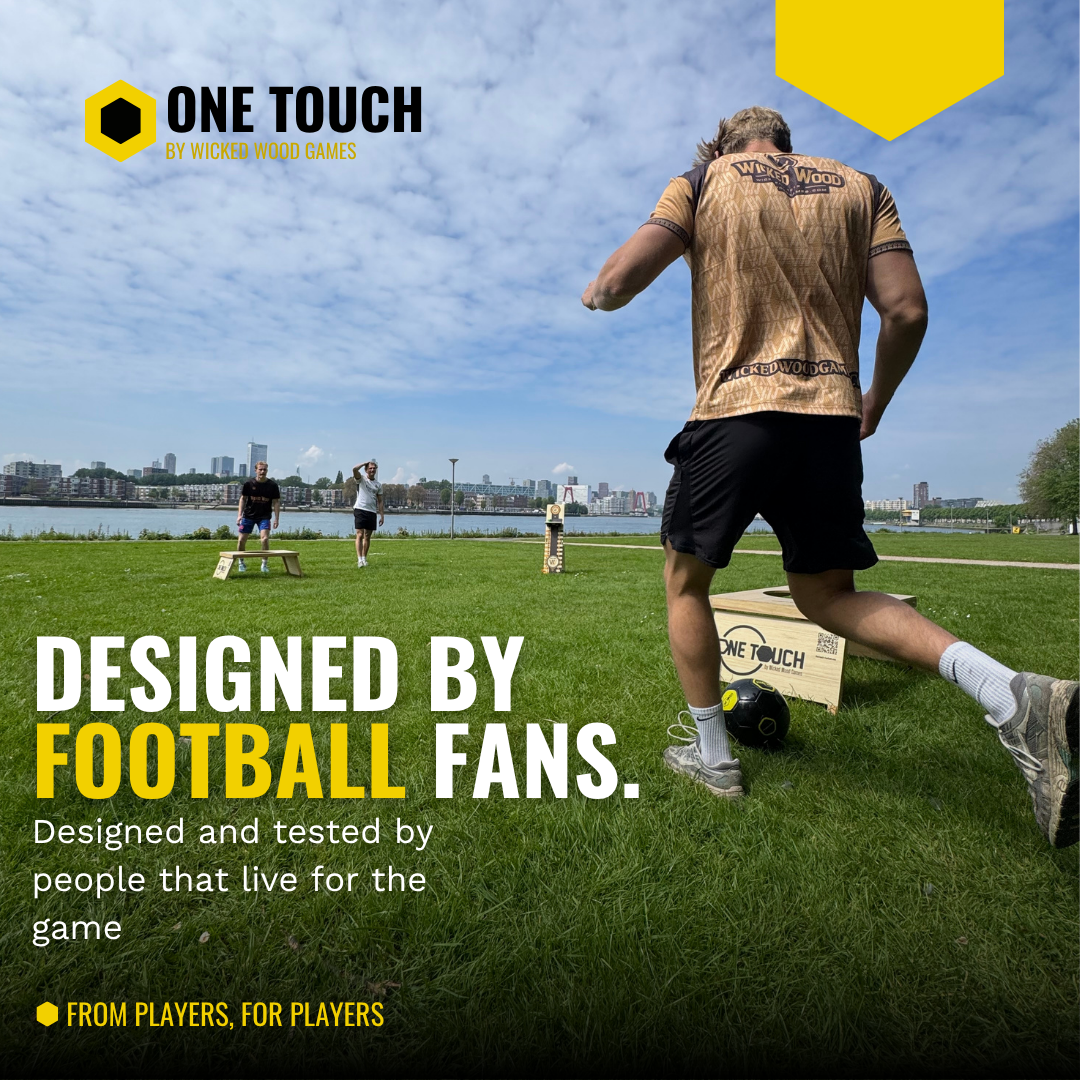 OneTouch Nogometna igra Starting Kit - Uključuje 1 ploču / Premium nogometna lopta / Torba za nošenje